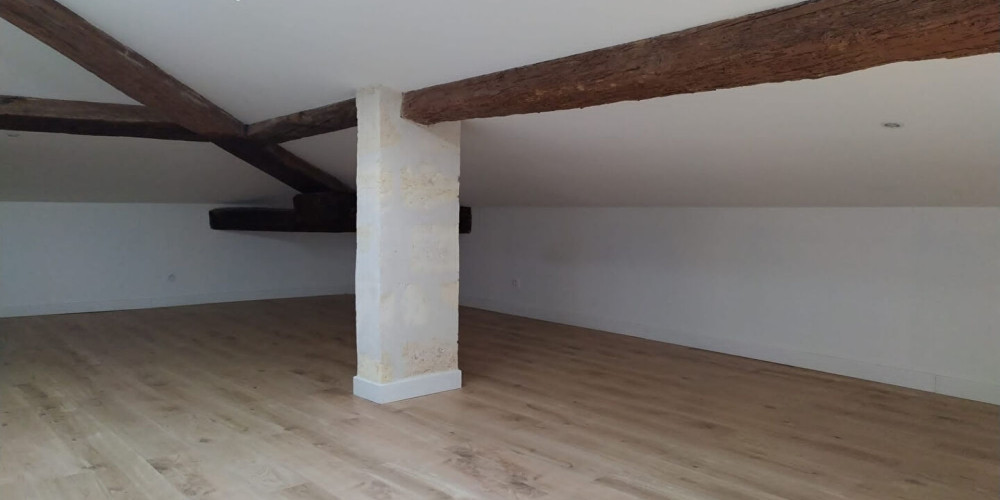 appartement à BORDEAUX (33300)