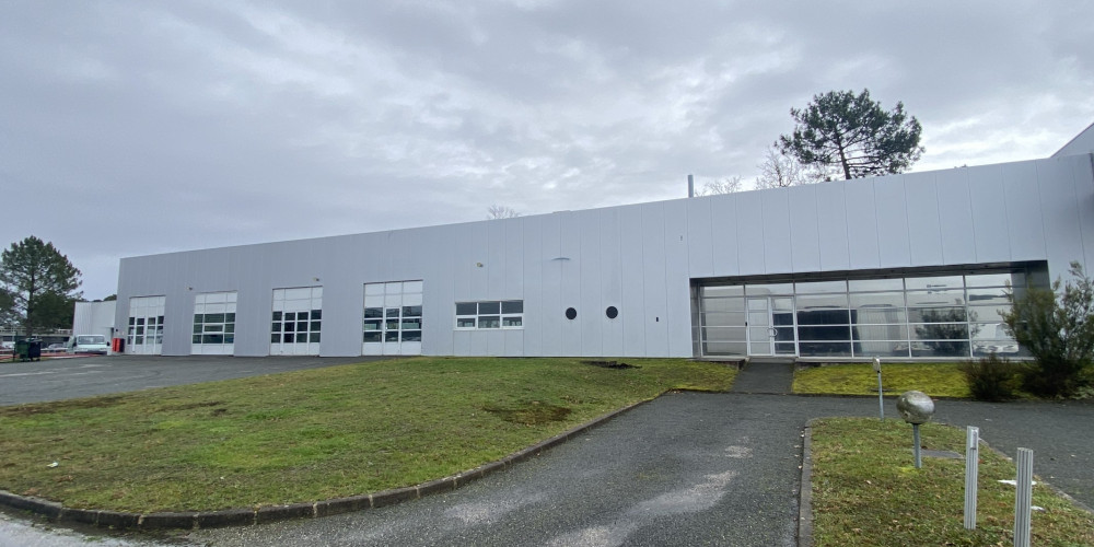 local industriel à CESTAS (33610)