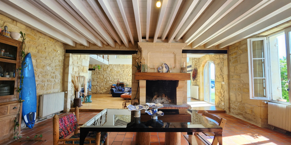 maison à PUGNAC (33710)