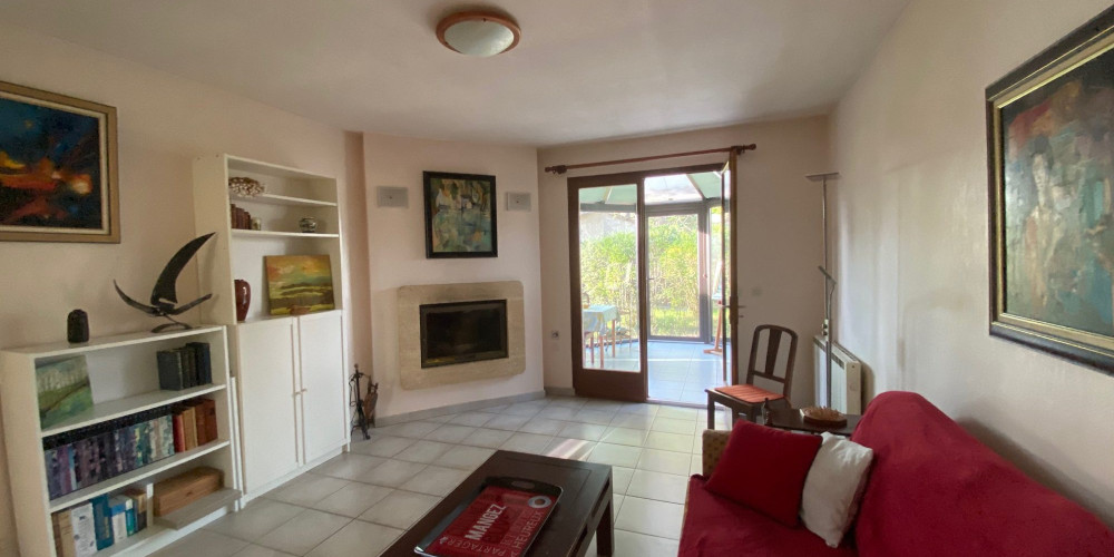maison à ARES (33740)