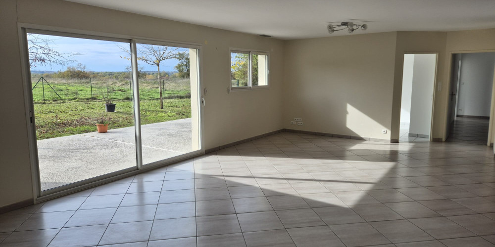 maison à ST QUENTIN DE BARON (33750)