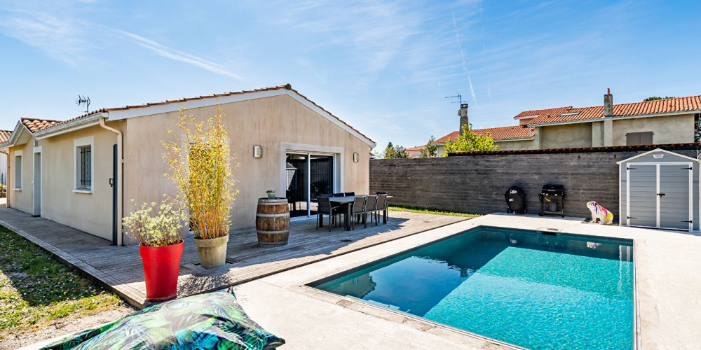 maison à LE HAILLAN (33185)