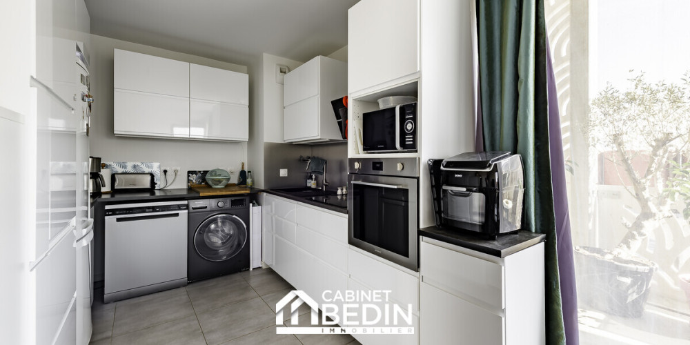 appartement à BORDEAUX (33800)
