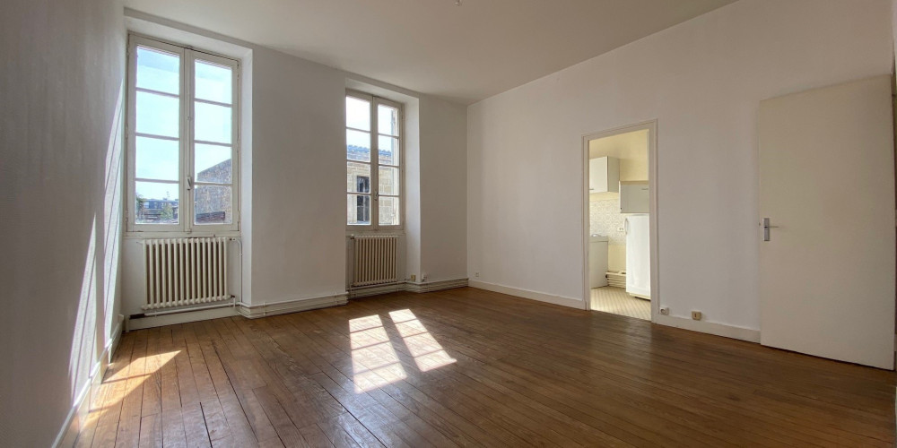 appartement à BORDEAUX (33000)