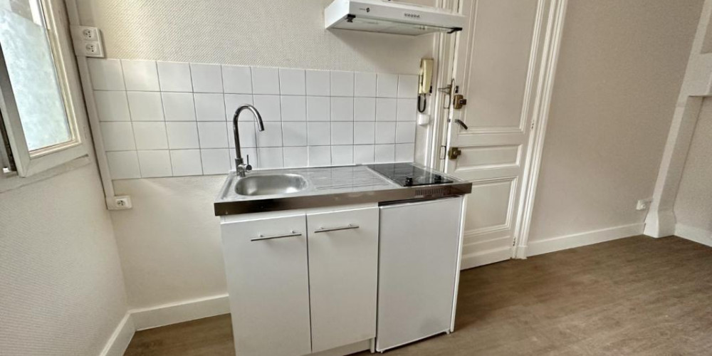 appartement à BORDEAUX (33000)
