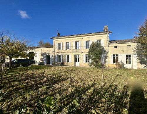 maison  LUSSAC