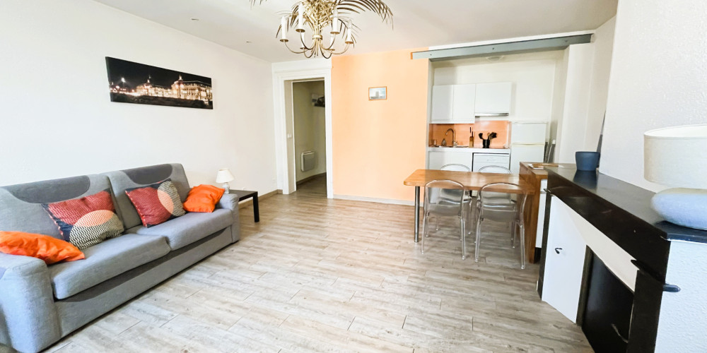 appartement à BORDEAUX (33000)