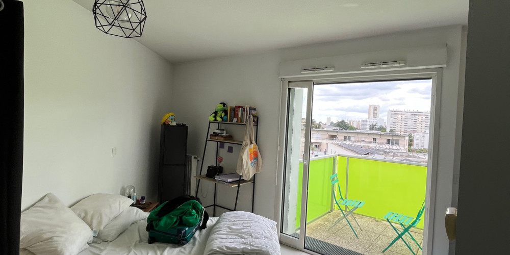 appartement à BORDEAUX (33300)