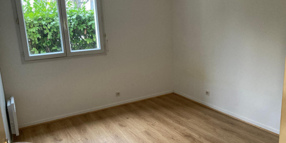appartement à BORDEAUX (33300)