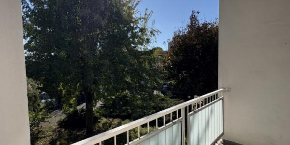 appartement à BORDEAUX (33800)