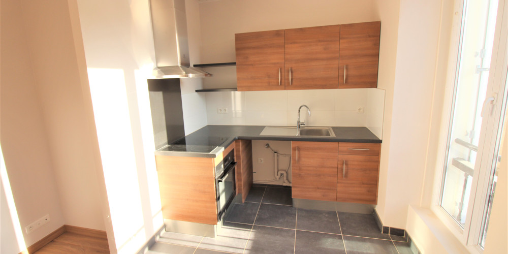 appartement à BORDEAUX (33300)