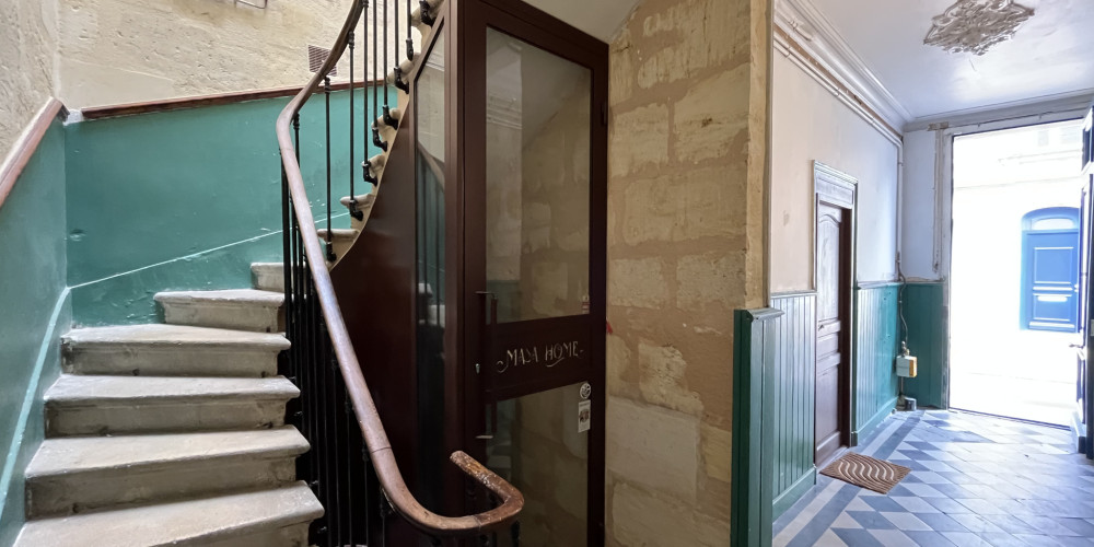 appartement à BORDEAUX (33800)