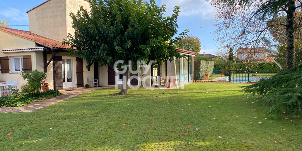 maison à ST MEDARD DE GUIZIERES (33230)