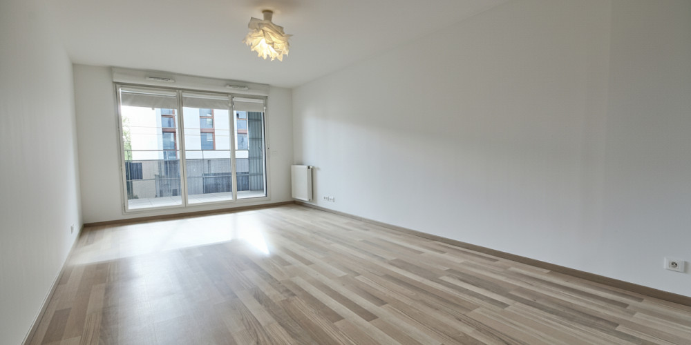 appartement à BORDEAUX (33300)
