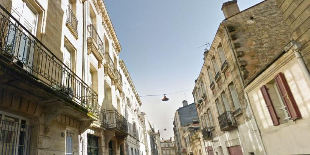 parking à BORDEAUX (33000)