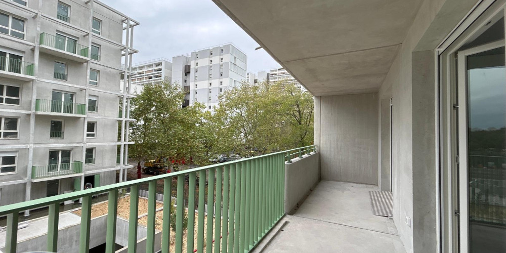 appartement à BORDEAUX (33300)