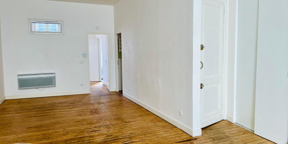appartement à BORDEAUX (33800)