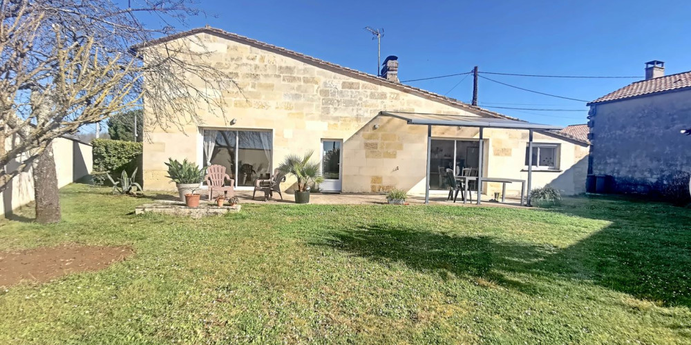 maison à LES ARTIGUES DE LUSSAC (33570)