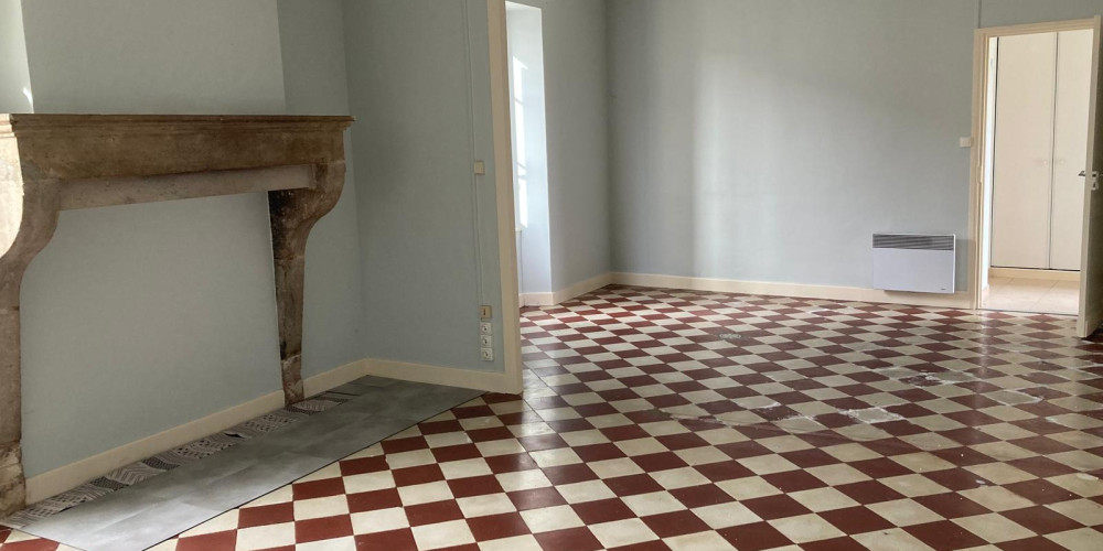 maison à SOUSSAC (33790)