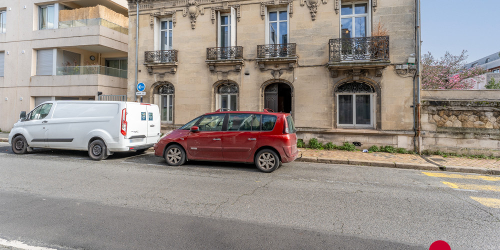 appartement à BORDEAUX (33000)
