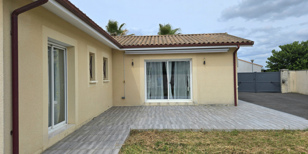 maison à COUTRAS (33230)