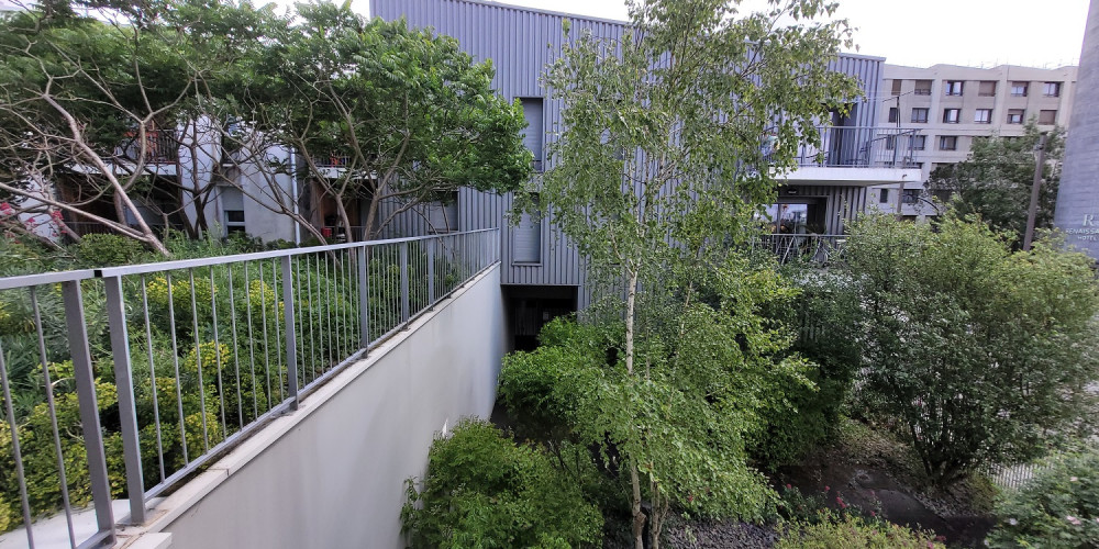 appartement à BORDEAUX (33300)