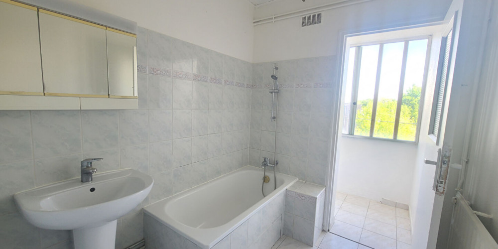 appartement à BORDEAUX (33200)