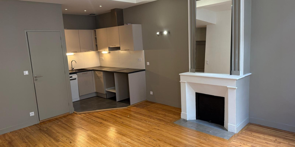 appartement à BORDEAUX (33000)