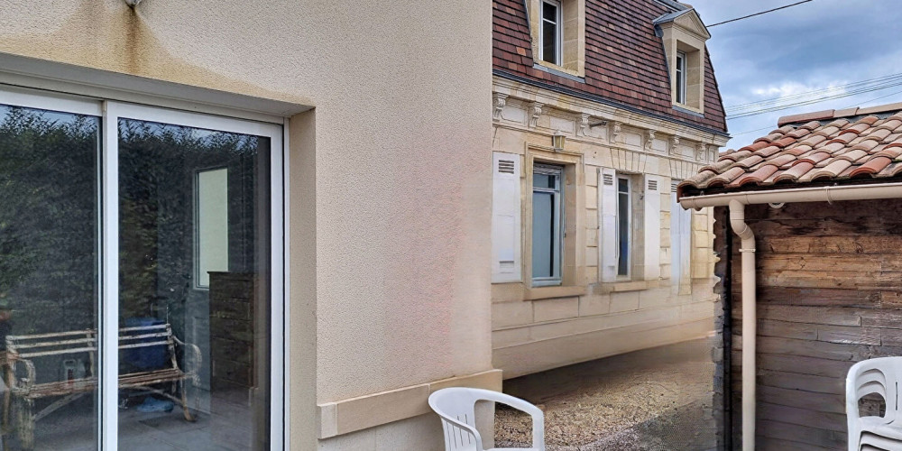 maison à LE TAILLAN MEDOC (33320)
