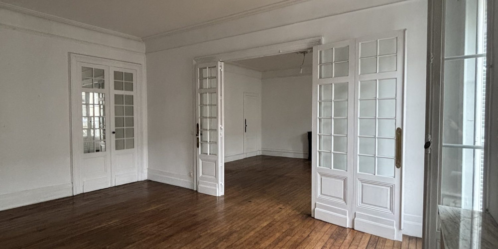 appartement à BORDEAUX (33000)