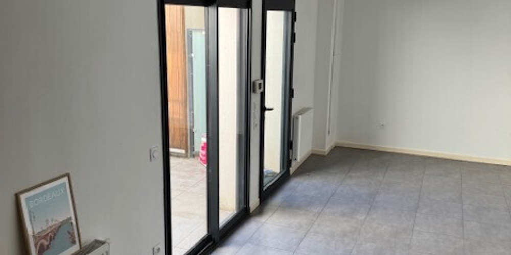 appartement à BORDEAUX (33300)
