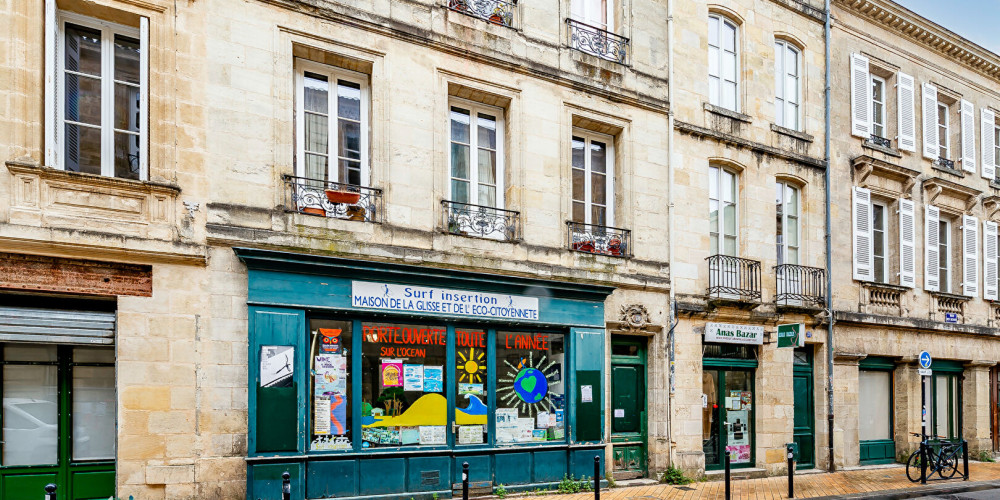 local commercial à BORDEAUX (33000)