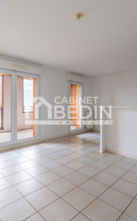 Appartement  FLOIRAC