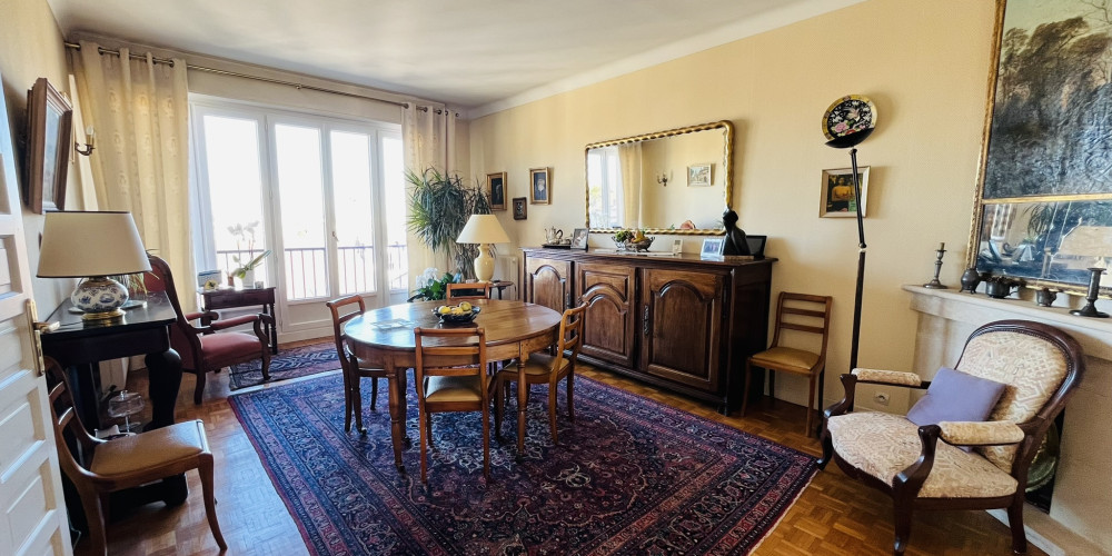 appartement à BORDEAUX (33000)