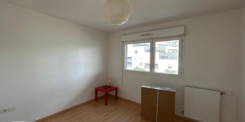 appartement à BORDEAUX (33300)