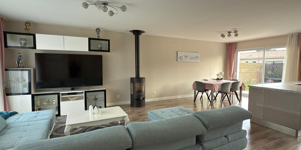 maison à MACAU (33460)