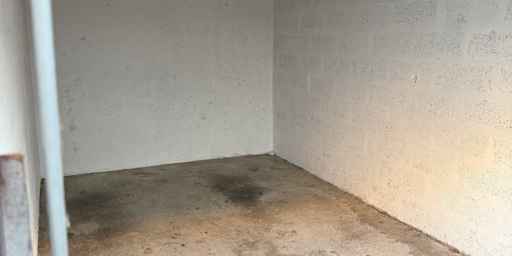 local commercial à PESSAC (33600)