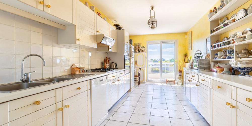 appartement à BORDEAUX (33200)