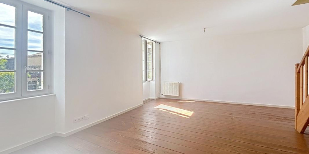 appartement à AUROS (33124)
