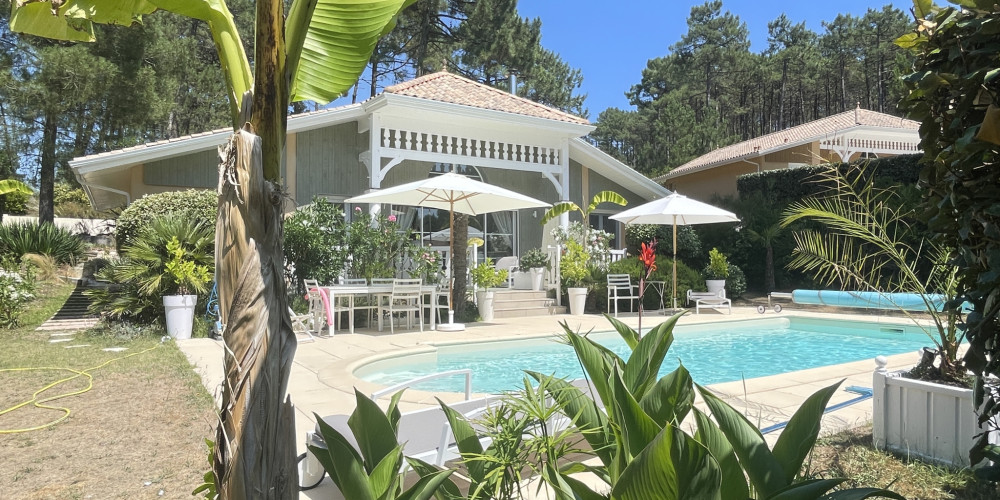 maison à LACANAU (33680)