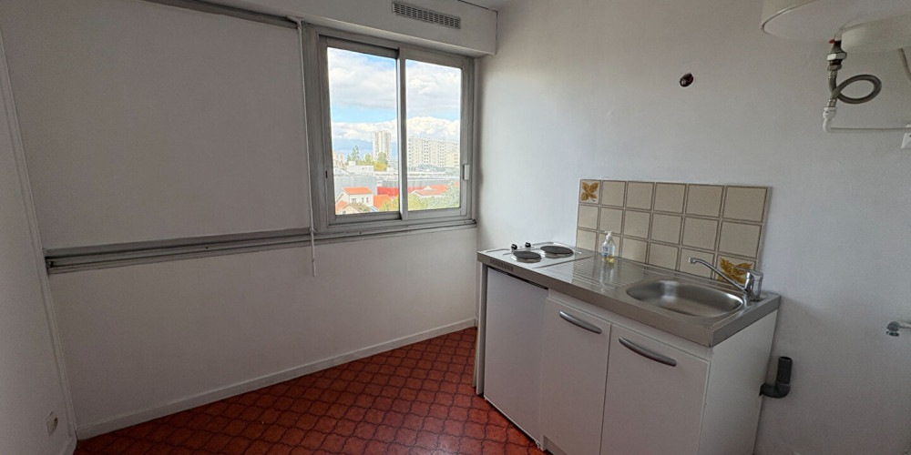 appartement à BORDEAUX (33000)