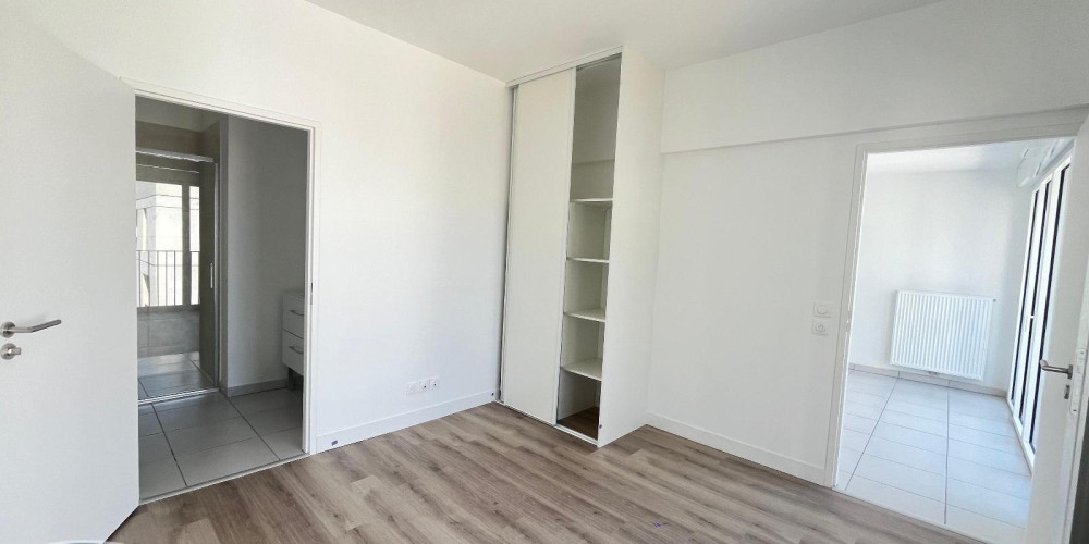 appartement à BORDEAUX (33800)