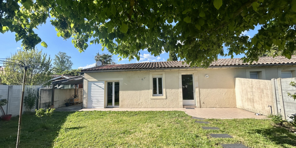 maison à LE TAILLAN MEDOC (33320)