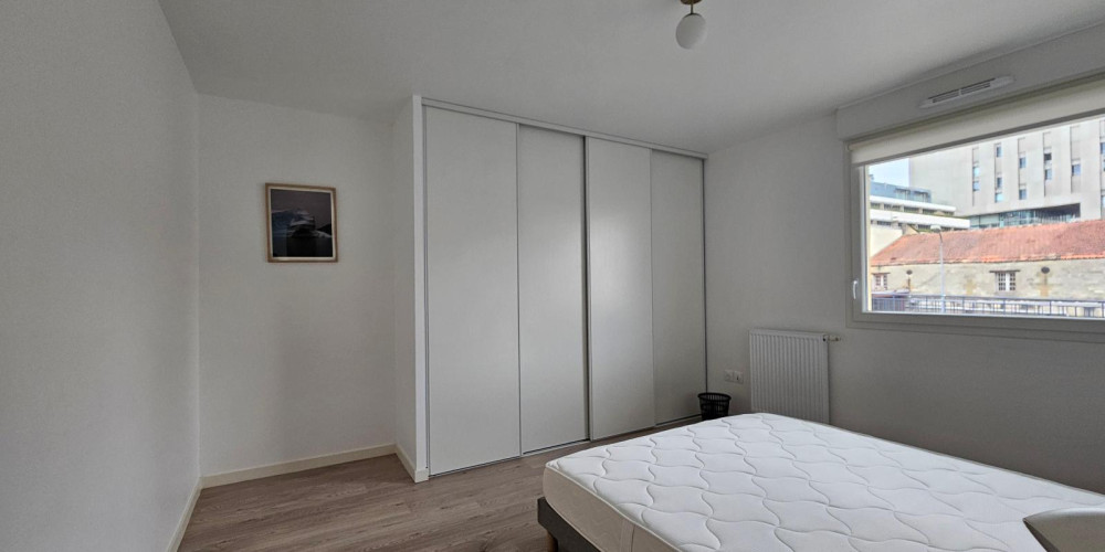 appartement à BORDEAUX (33800)
