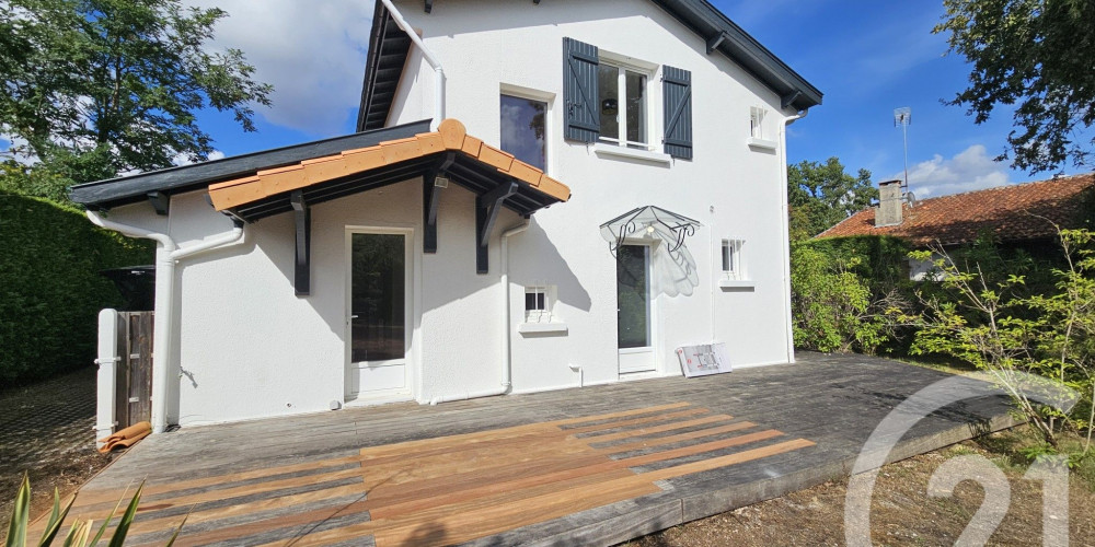 maison à ARES (33740)
