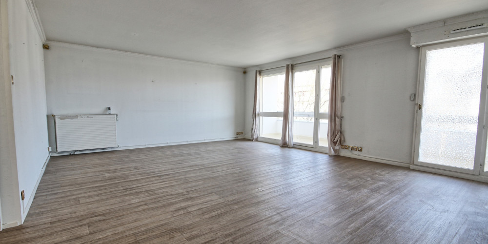appartement à PESSAC (33600)
