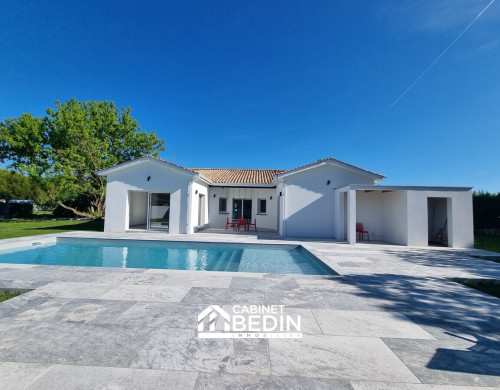 maison  ST JEAN D ILLAC