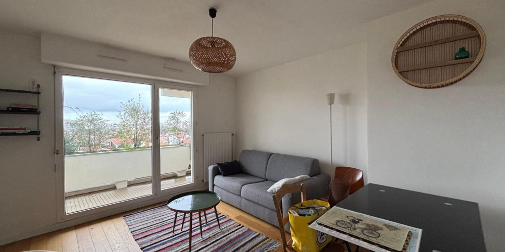 appartement à BORDEAUX (33200)