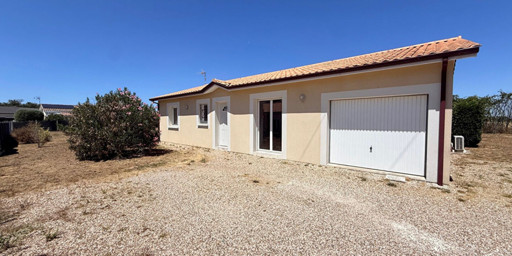 maison à ST DENIS DE PILE (33910)