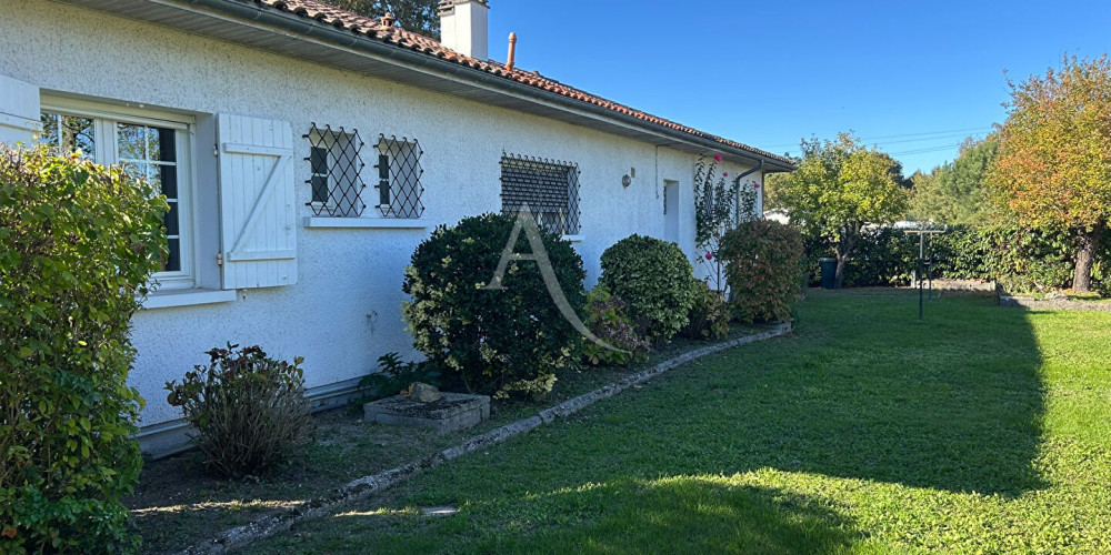 maison à ST MEDARD EN JALLES (33160)